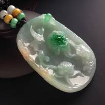 巧雕带色莲年有余 翡翠吊坠 尺寸58-42-11毫米