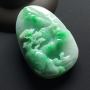 糯冰种飘绿 悠然自得翡翠吊坠 巧雕带色 尺寸:61-42-12.7毫米