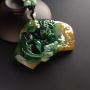 巧雕黄加绿望子 翡翠吊坠 尺寸45-67-13毫米