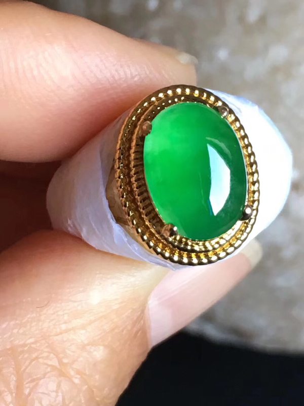 老坑冰種 艷陽綠色 翡翠戒指10.7-7.7-5mm
