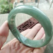 A貨翡翠手鐲 冰油種滿綠正裝手鐲57.3mm