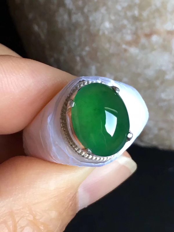 老坑冰种 阳绿色铜托 缅甸天然翡翠戒指11.7-9.5-4mm图3