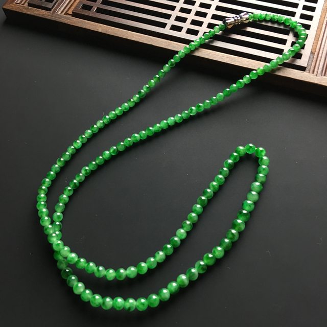 翠绿佛珠天然翡翠项链 直径4毫米图4