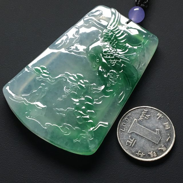 冰种阳绿 大展宏图翡翠挂件 尺寸:70-49-7.5毫米图7