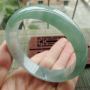 冰润飘绿花A货翡翠 正装手镯57.9mm