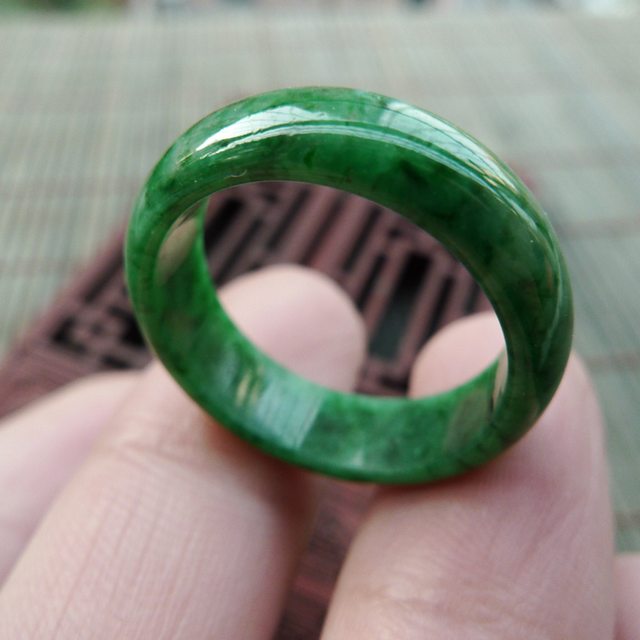 19*6.5*3mm冰油种飘绿花戒指 缅甸天然翡翠戒指