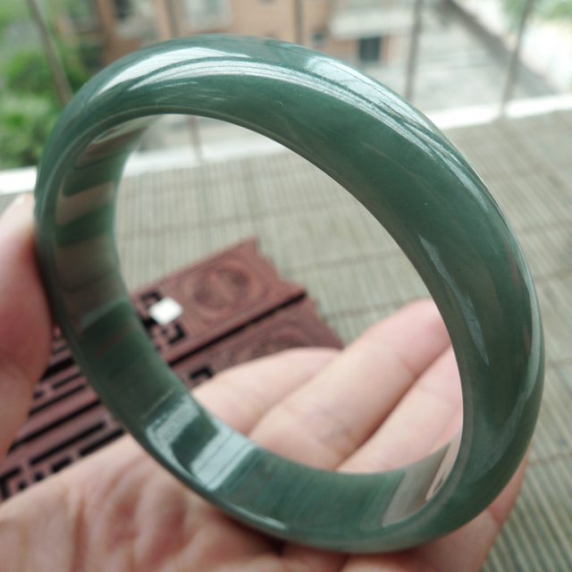 A货翡翠手镯 油青种满绿正装手镯60.3mm图2