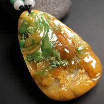 黄加绿山水牌 翡翠挂件 尺寸60-42-10毫米