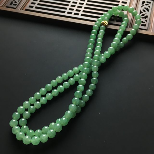 糯冰种晴绿 天然翡翠佛珠项链 单颗佛珠直径6毫米图2