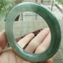 A货翡翠手镯 水润满绿圆条手镯55.5mm