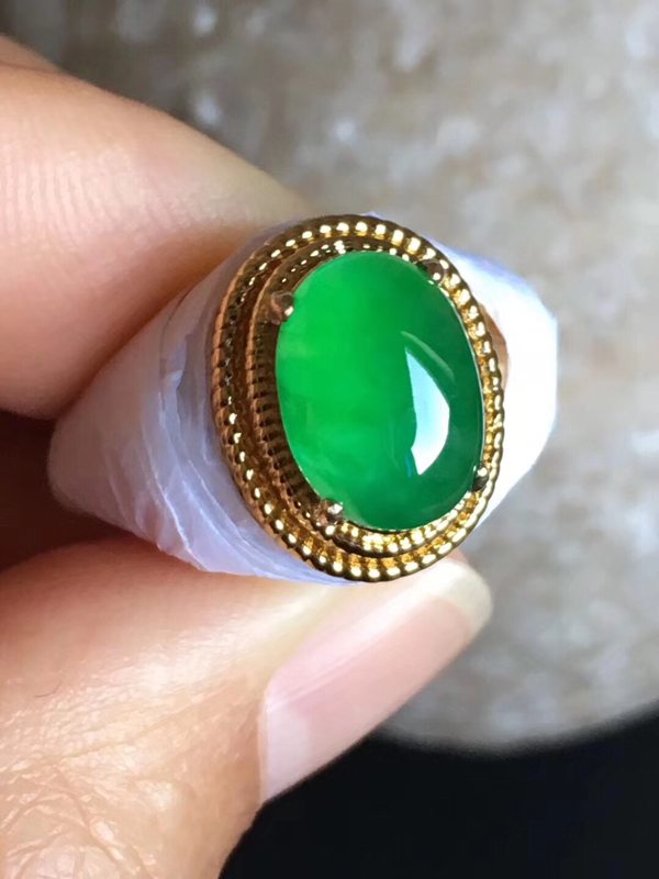 老坑冰种 艳阳绿色 翡翠戒指10.7-7.7-5mm图5