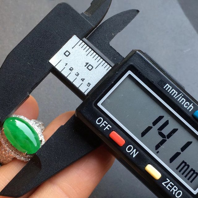 冰种阳绿 翡翠戒指大小14.7*8.6*5mm图6