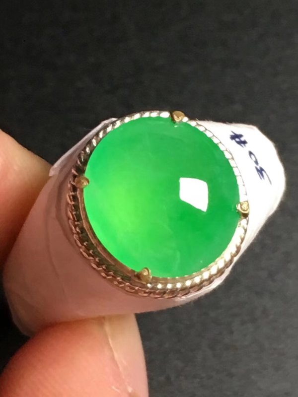 高冰阳绿 缅甸天然翡翠戒指11.9-11-3.5毫米图6