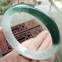 冰种满绿飘花翡翠手镯  A货翡翠手镯57mm