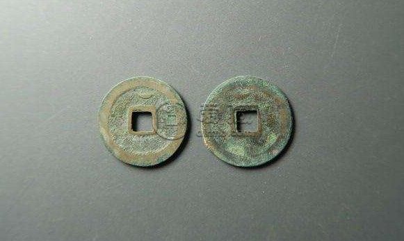太平通宝背面月牙带个明字是什么藏品 价格贵吗