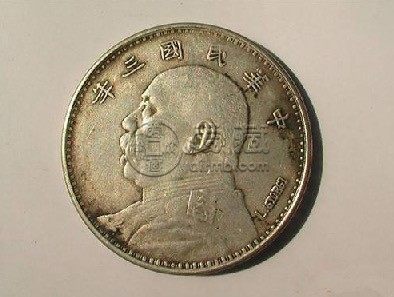 <a href='http://www.airmb.com/zhuanti/mgsnydt.html' target='_blank'><u>民国三年<a href='http://gqyd.airmb.com/html44/' target='_blank'><u>袁大头</u></a></u></a>壹圆价格解析以及收藏意义