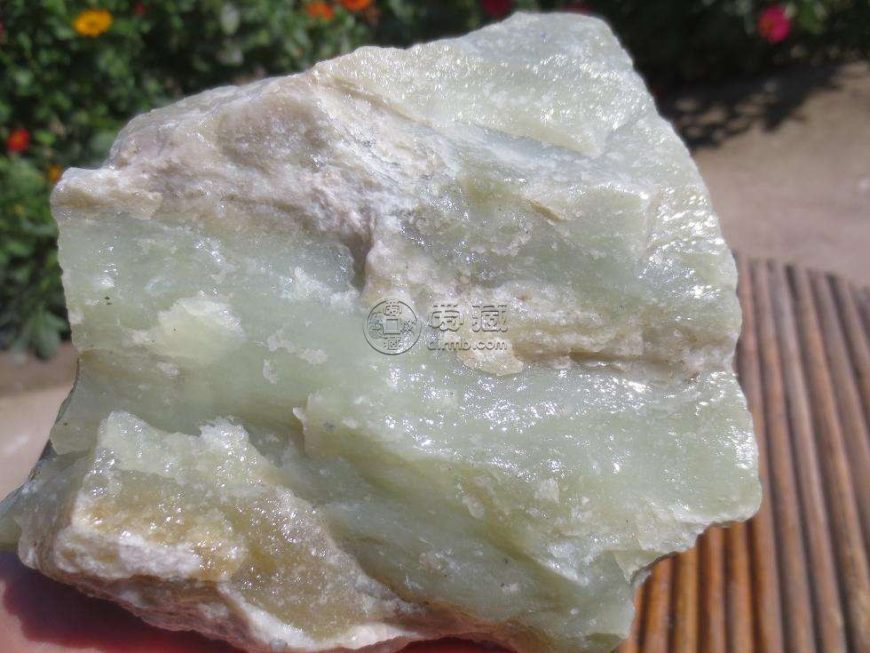 玉石山料是什么意思 怎么辨别真假