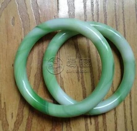 岫巖玉什么顏色值錢 揭秘它的四個等級