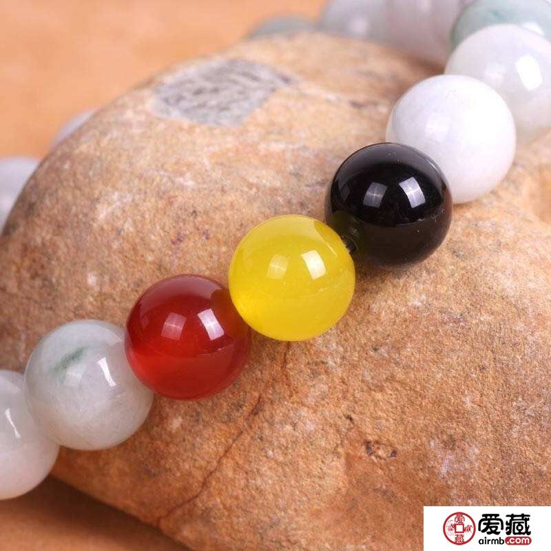 翡翠玛瑙玉有什么区别 如何鉴别真伪