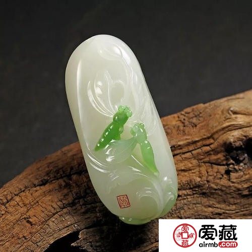 翡翠和和田玉有什么区别哪个好 如何鉴别真伪