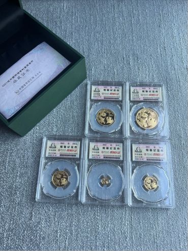 新乡回收熊猫金币报价 收购金银币价目表及渠道推荐