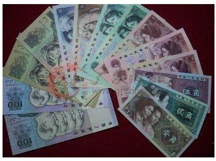 第四套人民幣是實(shí)打?qū)嵉姆渡盗?