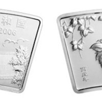 中国丙戌（狗）年1盎司扇形银币