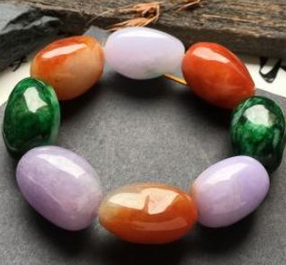 翡翠手串是什么?翡翠手串有什么由来? 翡翠手串是什么?翡翠手串有什么由来?