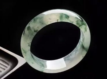 翡翠手镯起源背后的历史,你知道多少? 翡翠手镯起源背后的历史,你知道多少?