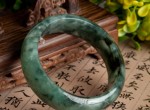 什么样的翡翠手镯价值更好，档次更高