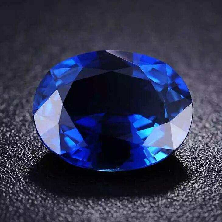​蓝宝石为何没有翡翠那么吸引中国人？蓝宝石收藏价值分析