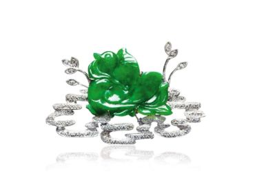 翡翠荷叶什么人佩戴才合适  不合适的人带了翡翠荷叶有什么后果