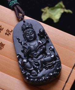 翡翠中的特殊品种——墨翠,你见过吗? 翡翠中的特殊品种——墨翠,你见过吗?