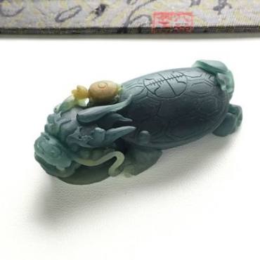 平时佩戴翡翠首饰的过程中应该用什么方法保养？