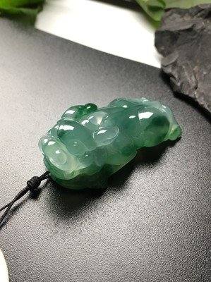 冰种翡翠貔貅在风水上都有什么作用？