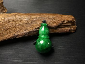 翡翠的光泽有哪几种?翡翠的由来你知道吗? 翡翠的光泽有哪几种?翡翠的由来你知道吗?