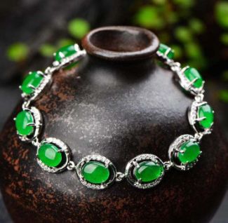 翡翠手链的真假如何辨别?都有哪些方法? 翡翠手链的真假如何辨别?都有哪些方法?