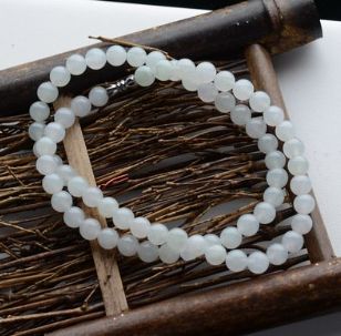 翡翠珠串要怎么挑选？翡翠珠串的颗数都有什么寓意？