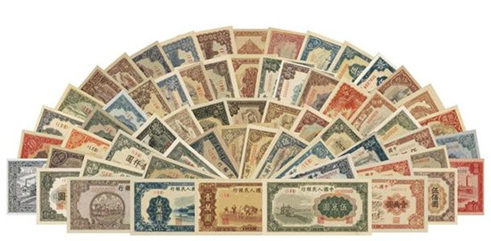 第一套人民币大全套最早一战成名为2000年,当时其售价为20万元左右