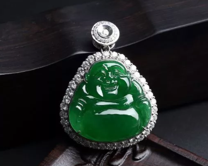 绿翡翠价格 绿翡翠价格及图片-爱藏网